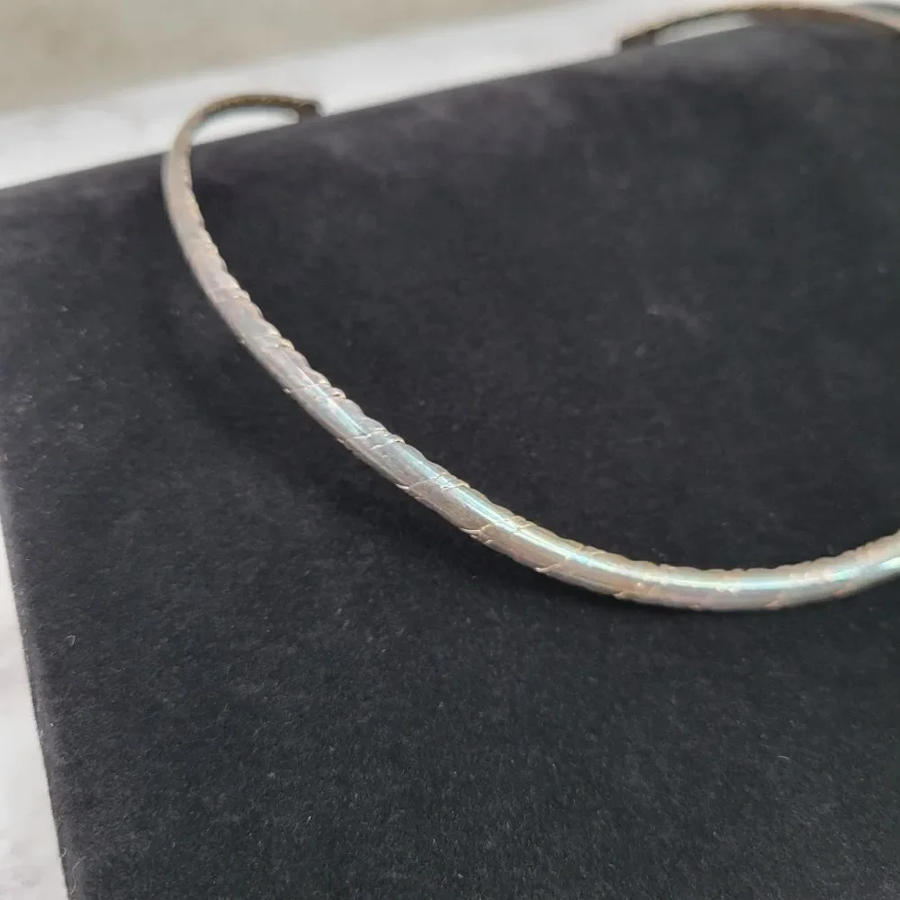 Best Vintage Silver-toned Choker Necklace